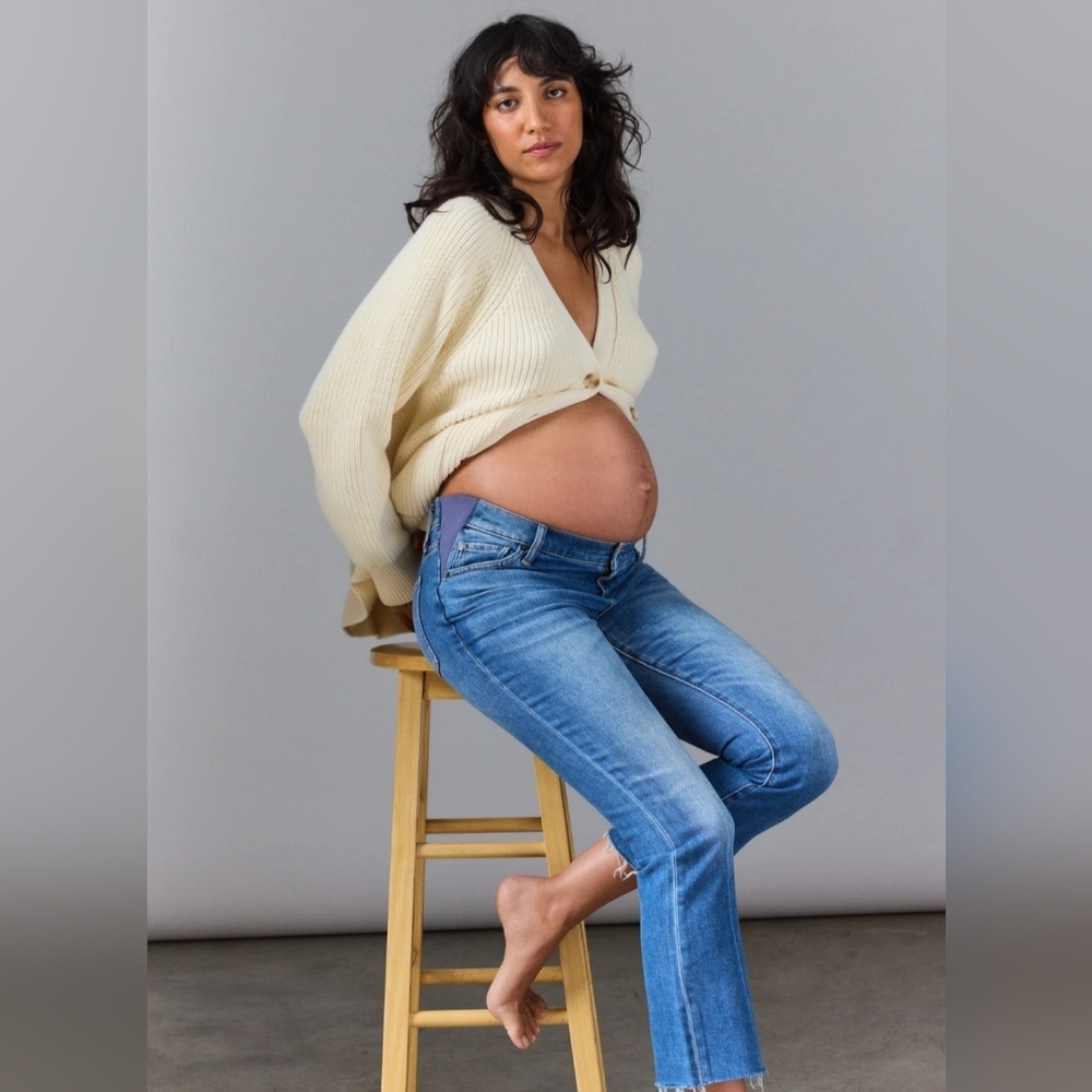 NWT Hatch "The Crop Under Belly Kick Flare" Cropped Jeans Blue Maternity Size 32 - Picture 2 of 14